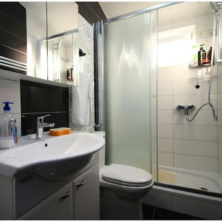 Mikelin * Primošten