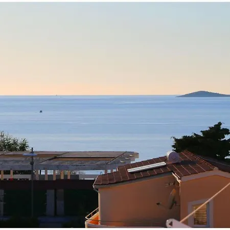 Mikelin Apartament Primošten