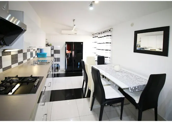 Mikelin Apartament *